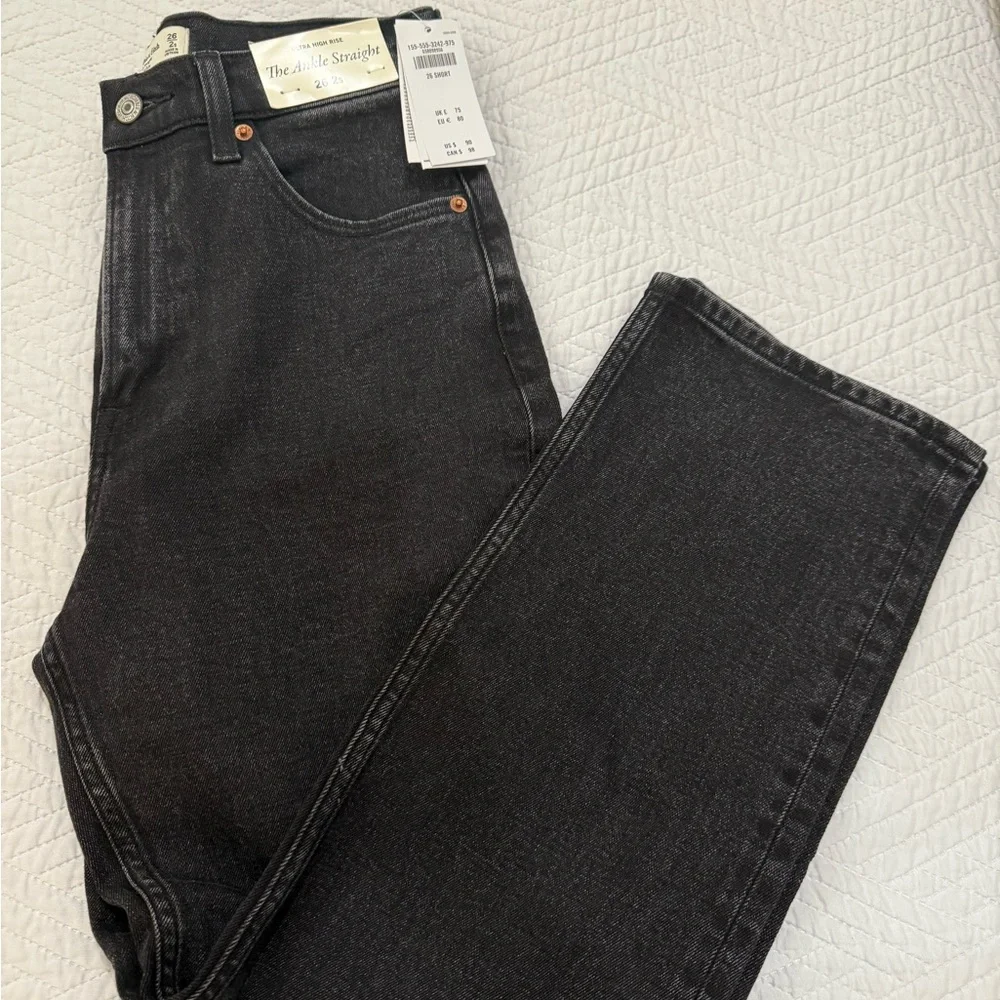 Abercrombie The Ankle Straight Curve Love Black Jeans Women Size 26/ 2S - Picture 1 of 9